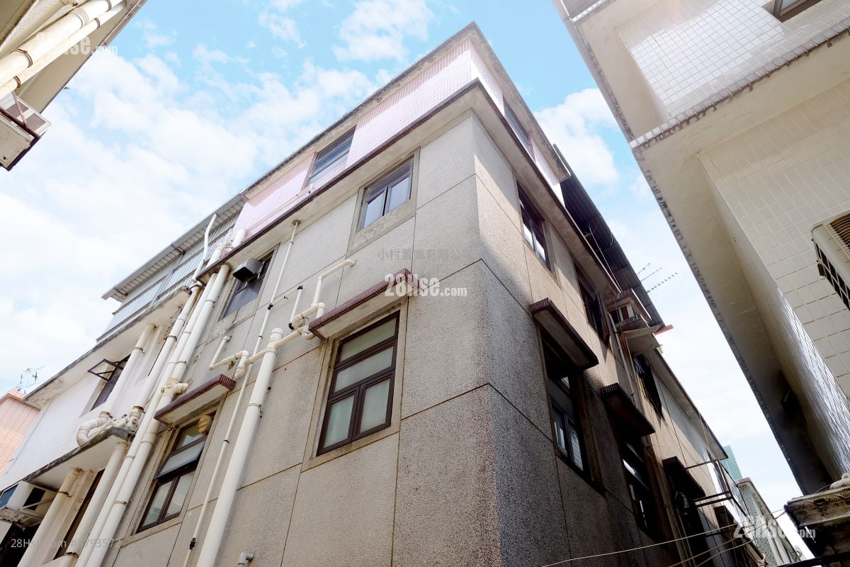 大厦外观: 东头围新村 售盘 2 房 , 1 浴室 431 平方尺