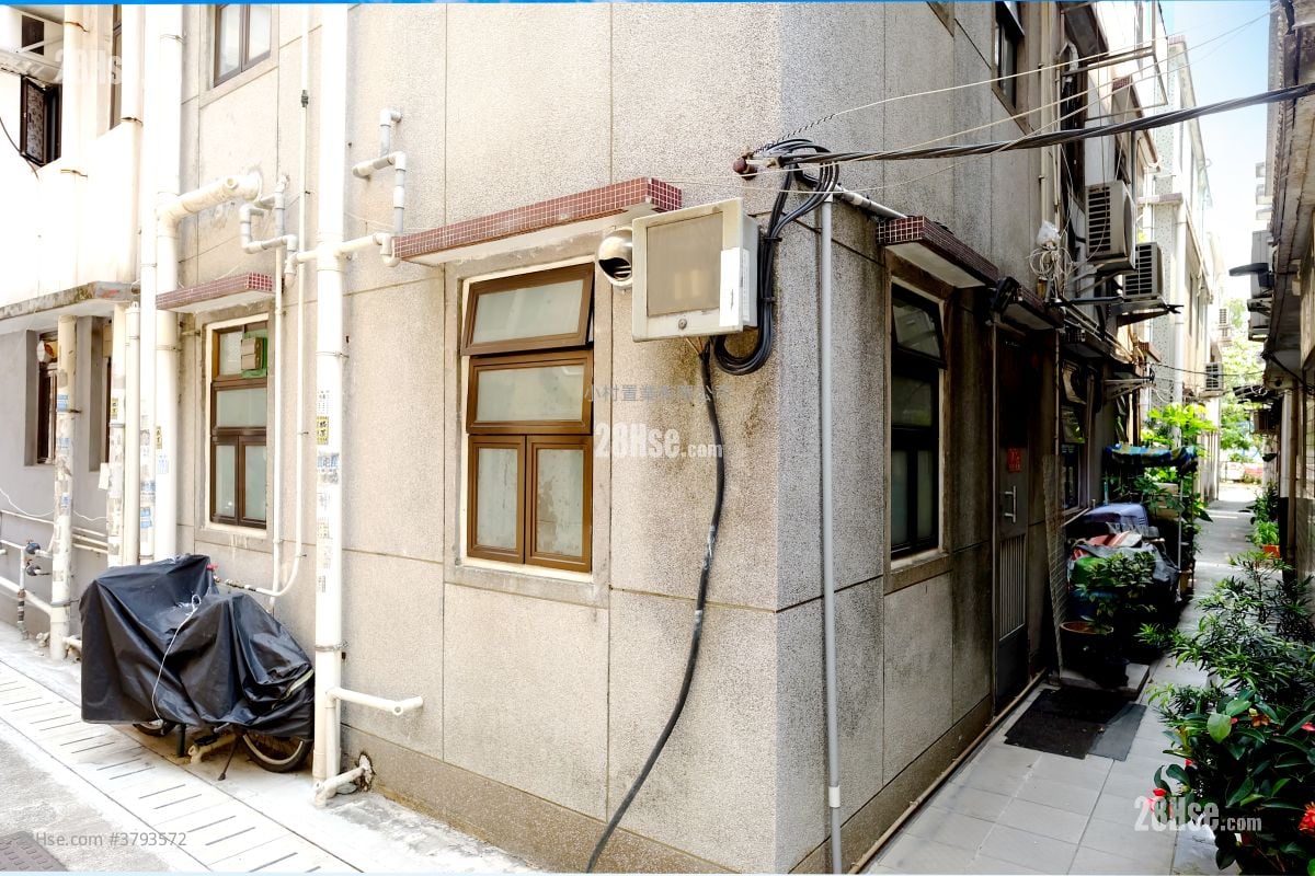 大厦外观: 东头围新村 售盘 2 房 , 1 浴室 431 平方尺