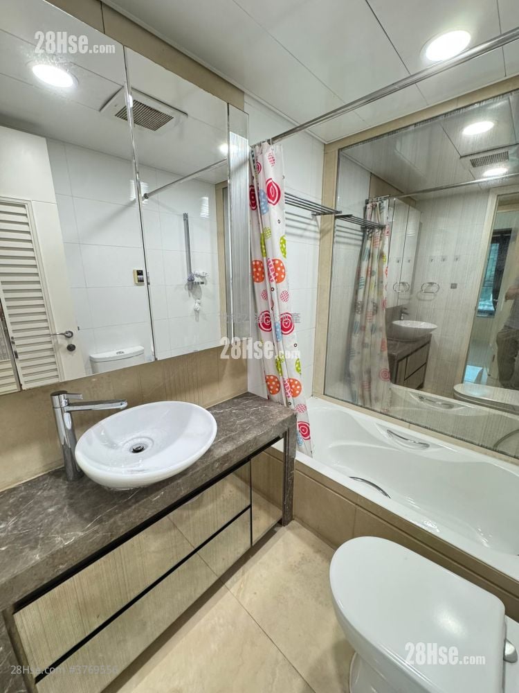 岚山 租盘 3 房 , 3 浴室 822 平方尺