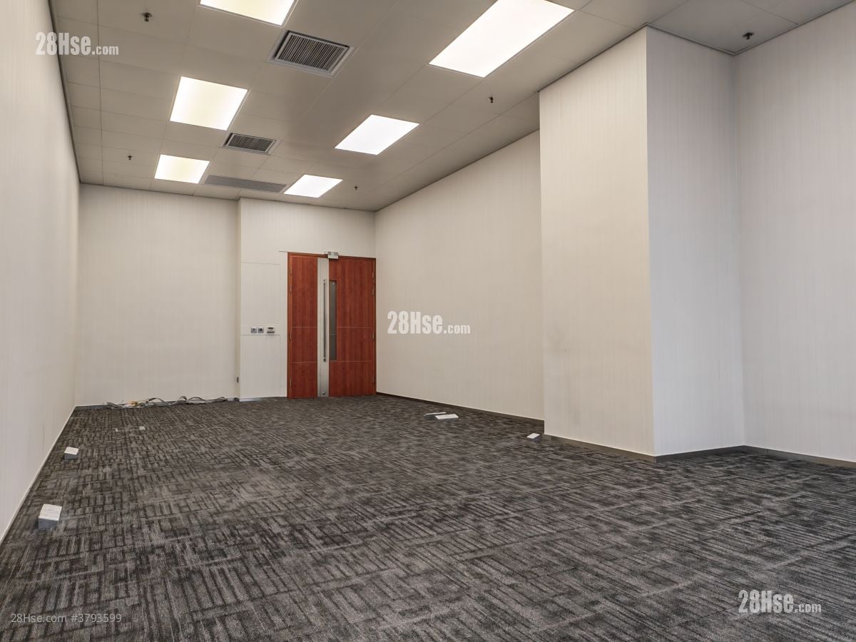 Cos Centre Rental 545 ft²