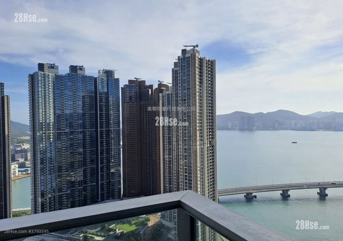 Malibu Sell 2 Bedrooms , 1 Bathroom 459 ft²