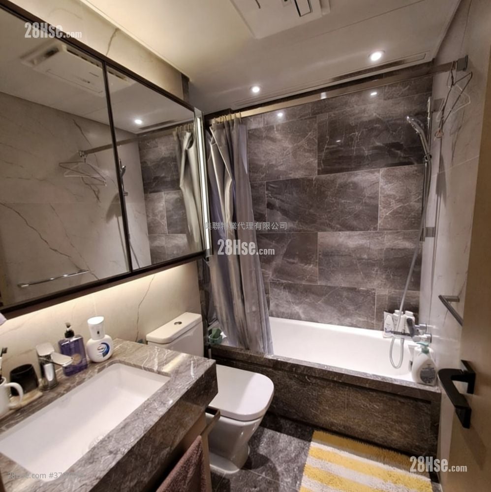 Malibu Sell 2 Bedrooms , 1 Bathroom 459 ft²