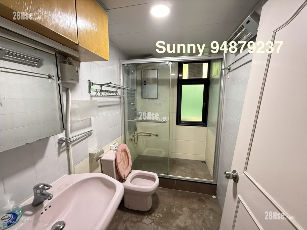 Royal Magnolia Rental 3 Bedrooms , 2 Bathrooms 1,103 ft²