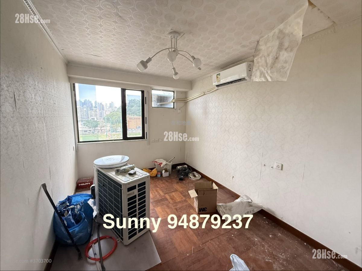 Royal Magnolia Rental 3 Bedrooms , 2 Bathrooms 1,103 ft²