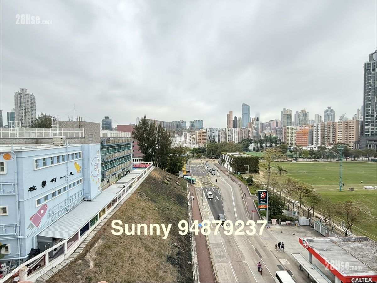 Royal Magnolia Rental 3 Bedrooms , 2 Bathrooms 1,103 ft²