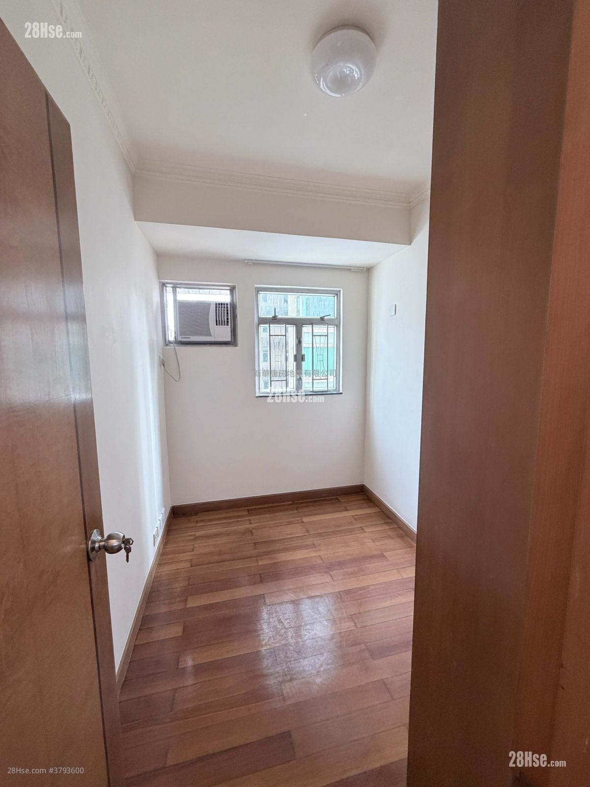 君德阁 租盘 3 房 , 2 浴室 705 平方尺