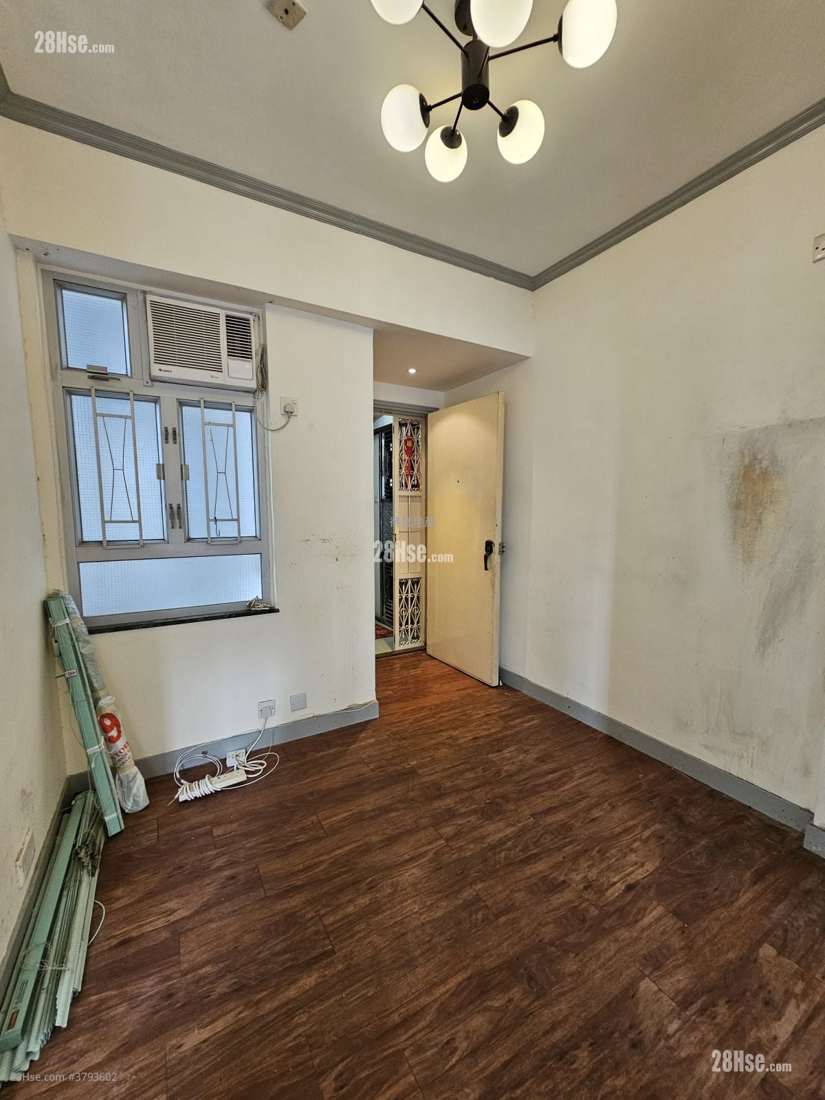 Apartment Sell 2 Bedrooms , 1 Bathroom 371 ft²