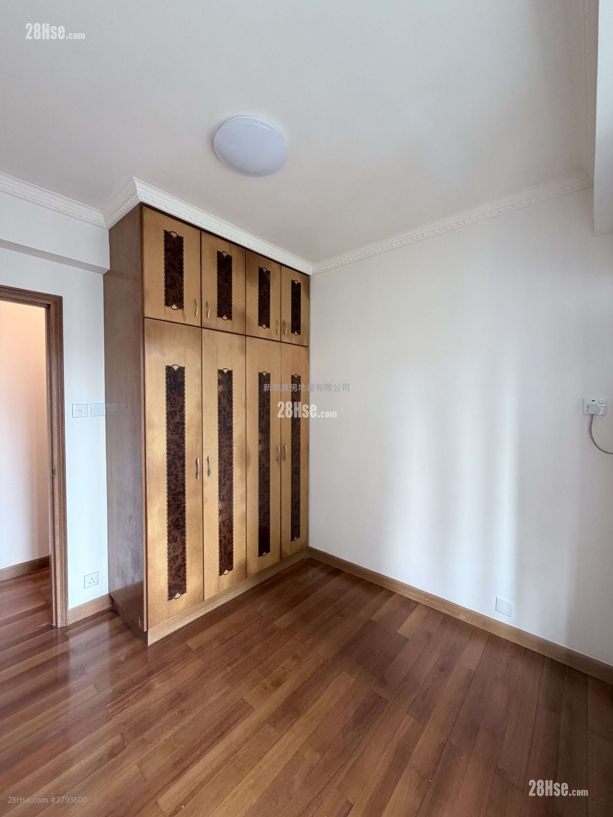 君德阁 租盘 3 房 , 2 浴室 705 平方尺