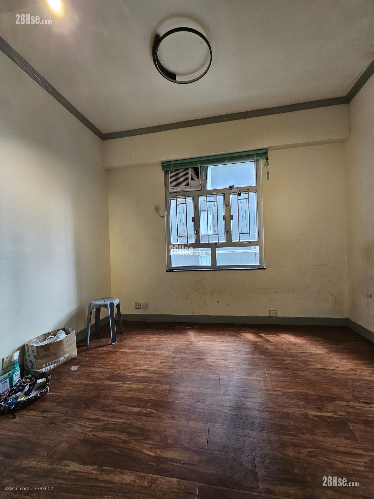 Apartment Sell 2 Bedrooms , 1 Bathroom 371 ft²