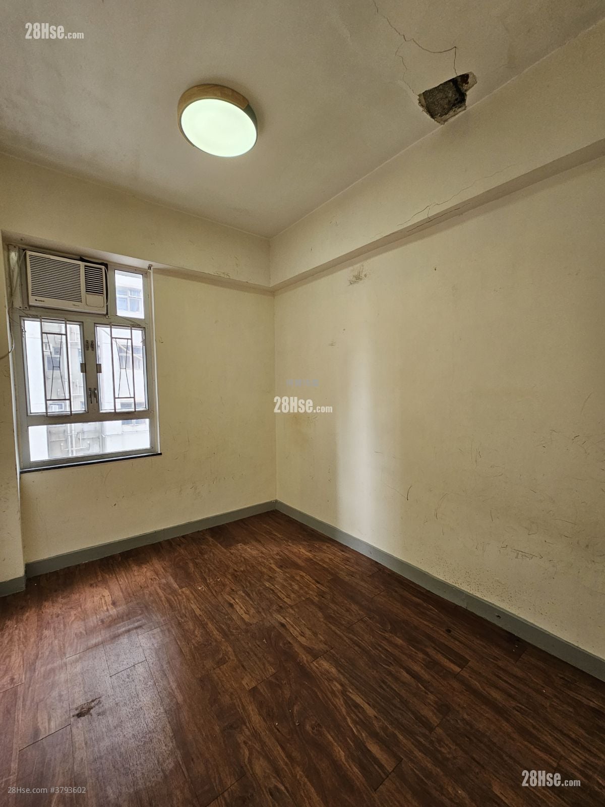 Apartment Sell 2 Bedrooms , 1 Bathroom 371 ft²