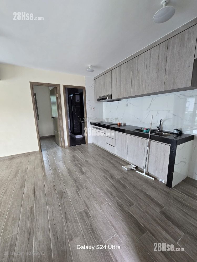 村屋 售盘 3 房 , 2 浴室 600 平方尺