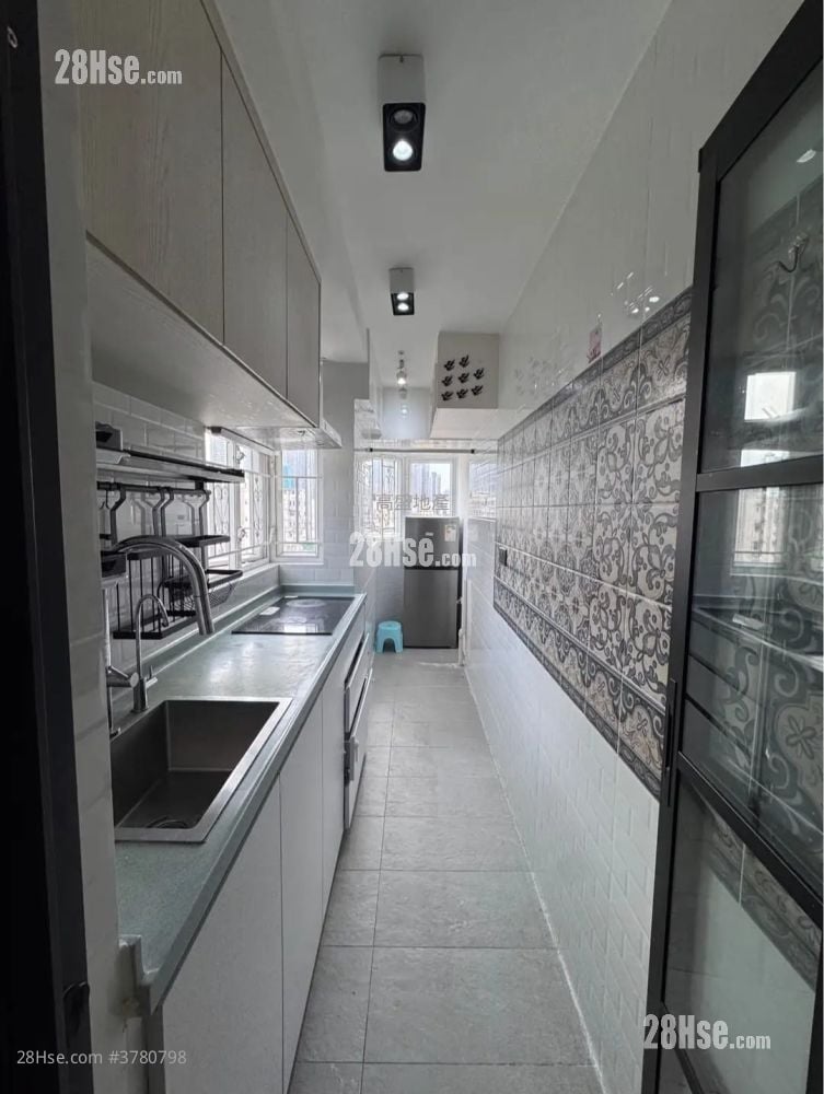 恒威阁 租盘 2 房 , 1 浴室 301 平方尺