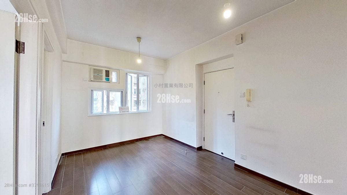 living room: Hong Man Mansion Rental 1 Bedroom , 1 Bathroom 408 ft²