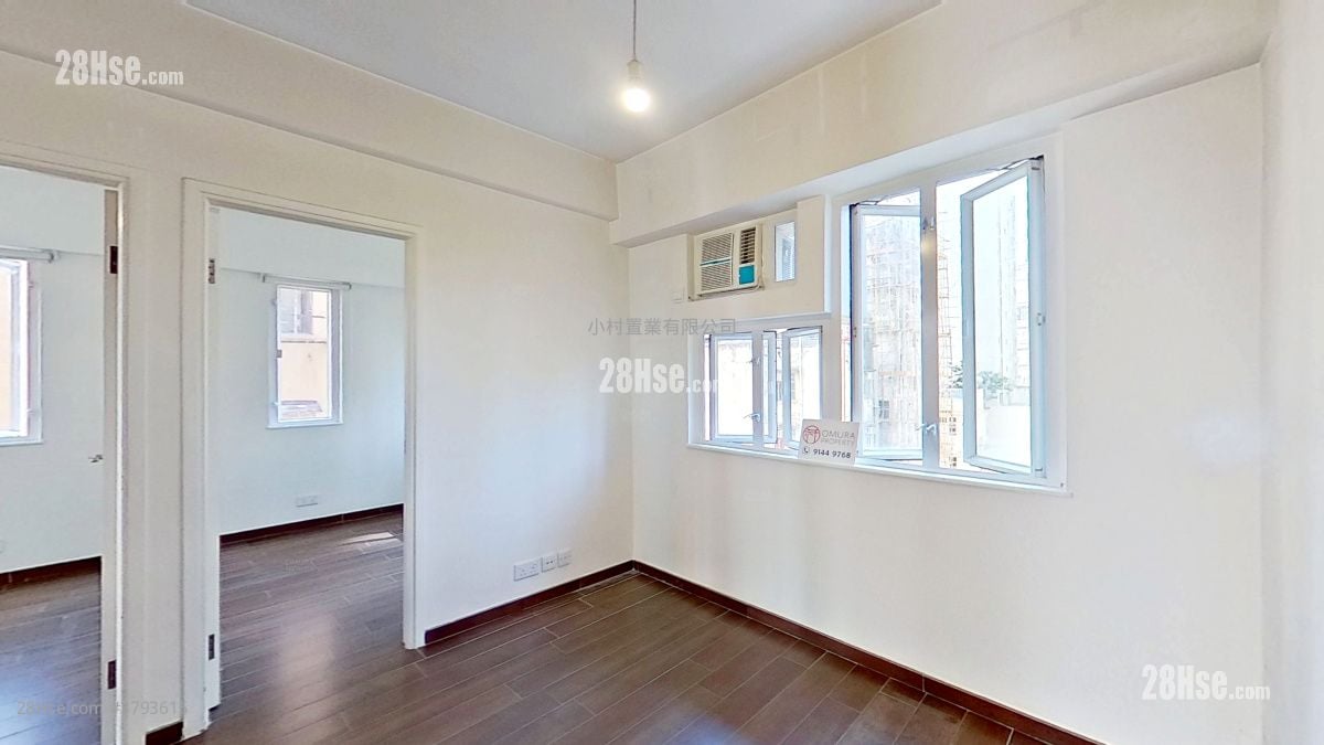 living room: Hong Man Mansion Rental 1 Bedroom , 1 Bathroom 408 ft²