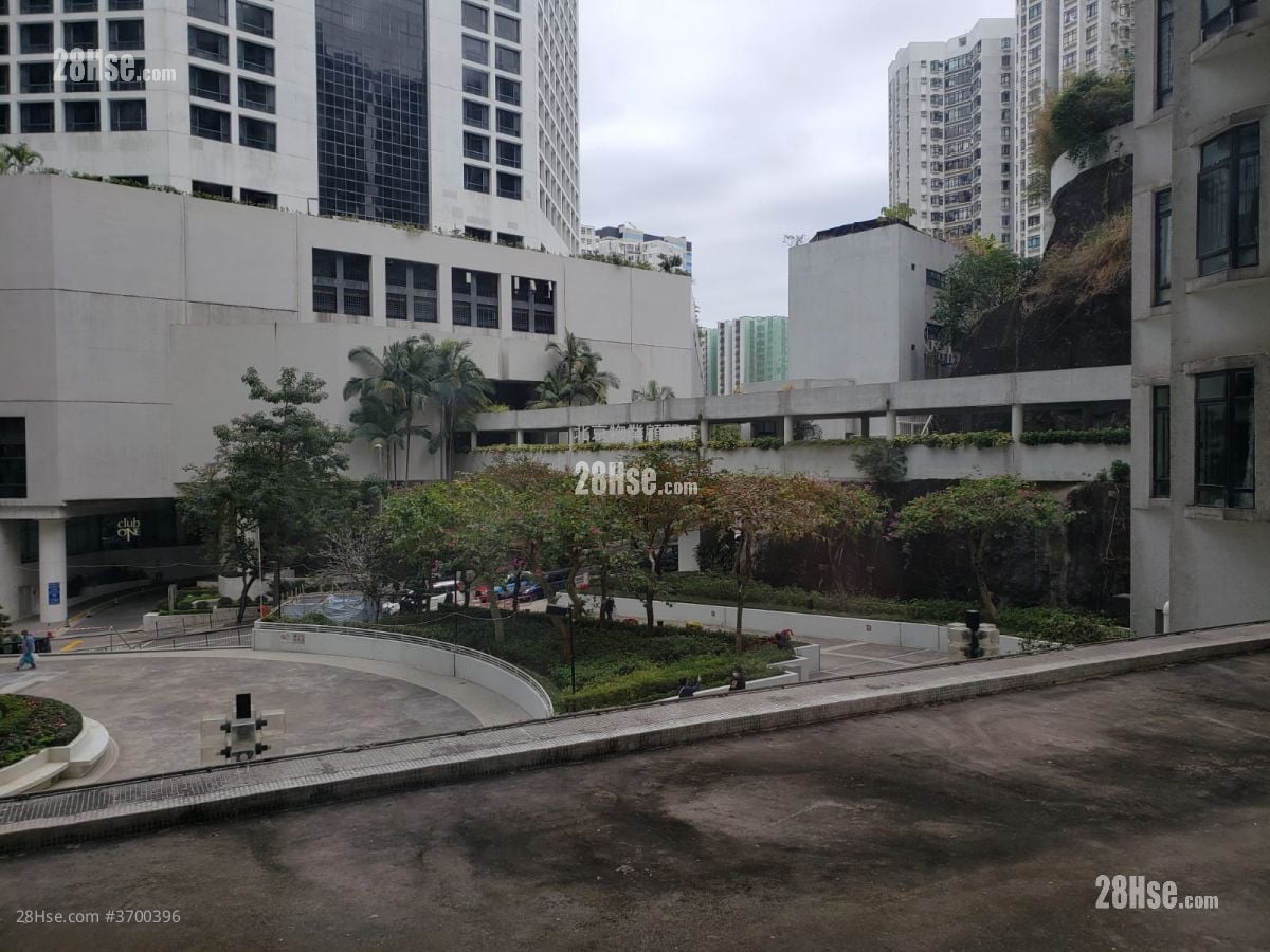 Kornhill Rental 2 Bedrooms , 1 Bathroom 461 ft²