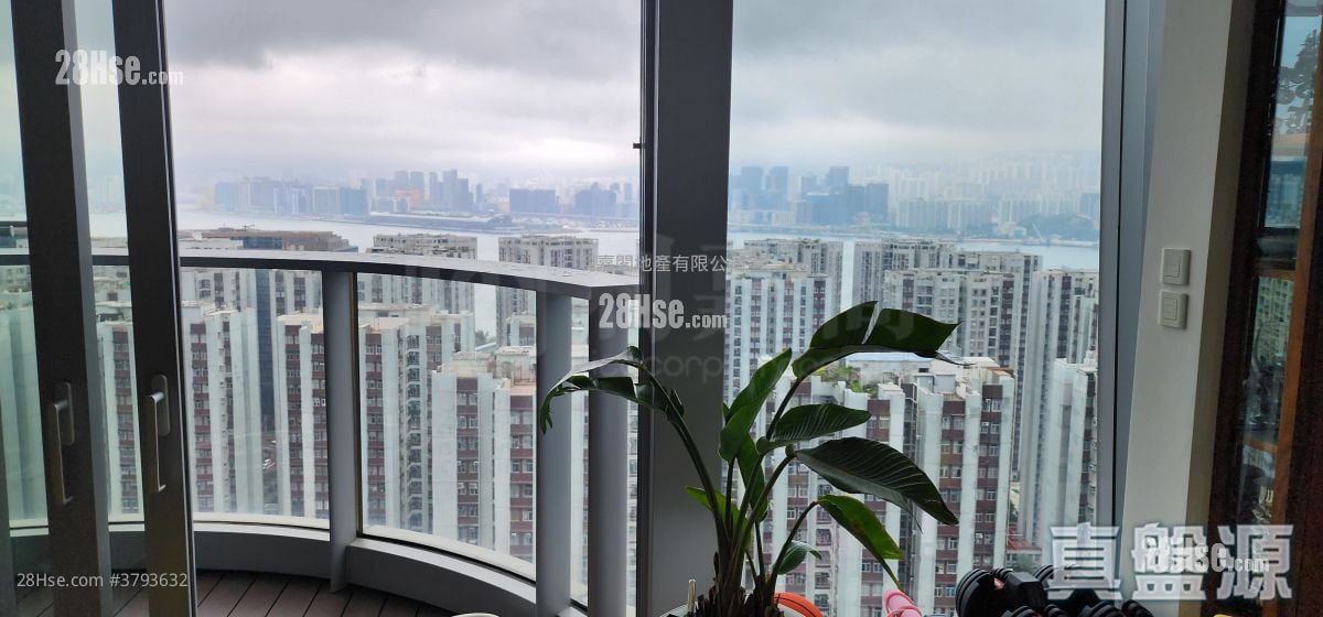 Mount Parker Residences Sell 4 Bedrooms , 2 Bathrooms 1,754 ft²