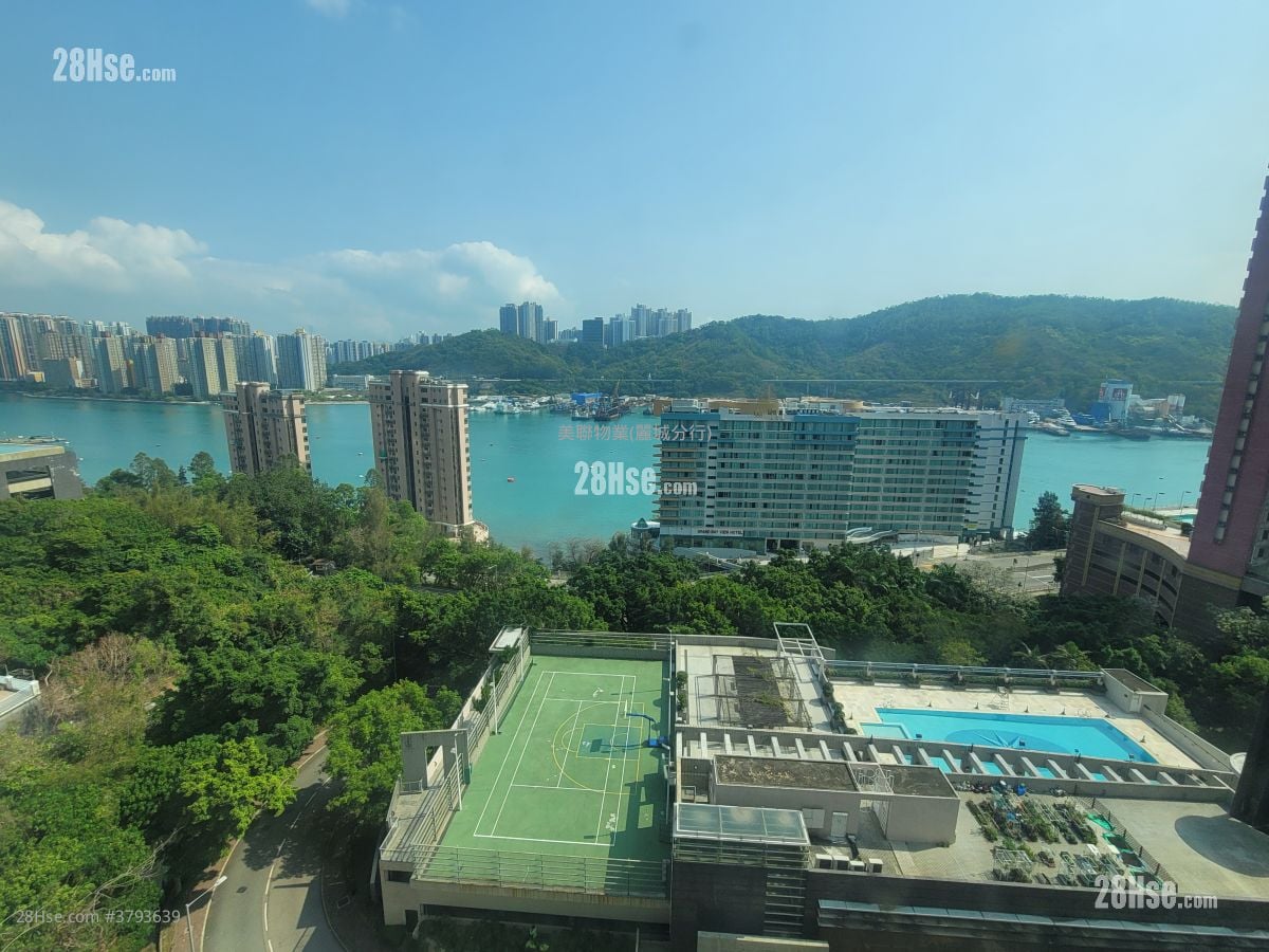 Hanley Villa Sell 3 Bedrooms , 2 Bathrooms 593 ft²