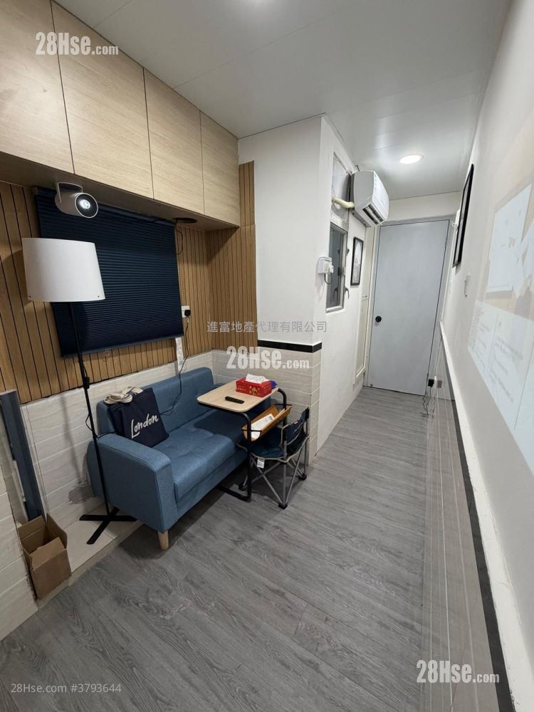 47 Battery Street Rental 250 ft²