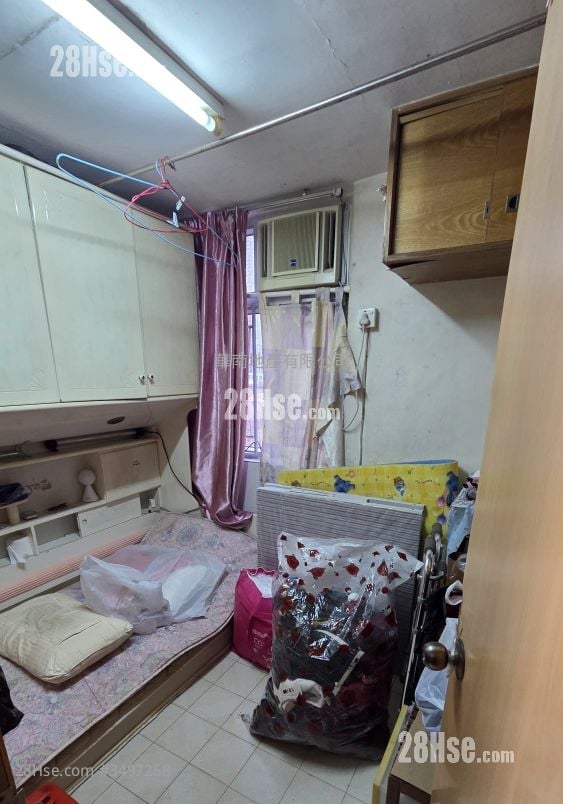 显径邨 售盘 3 房 , 1 浴室 490 平方尺