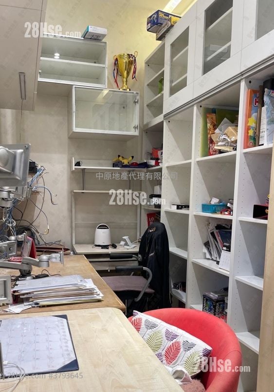 龙苑 售盘 5+ 房 2,152 平方尺