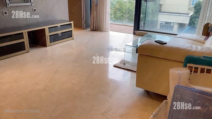 龙苑 售盘 5+ 房 2,152 平方尺