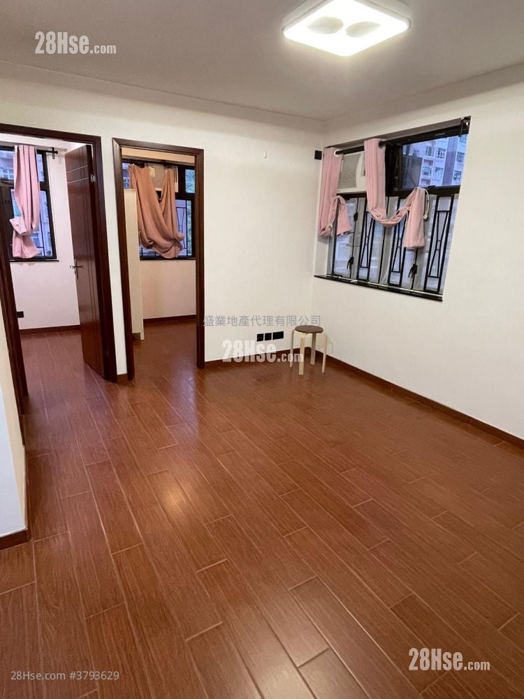 荃湾中心 租盘 2 房 , 1 浴室 377 平方尺