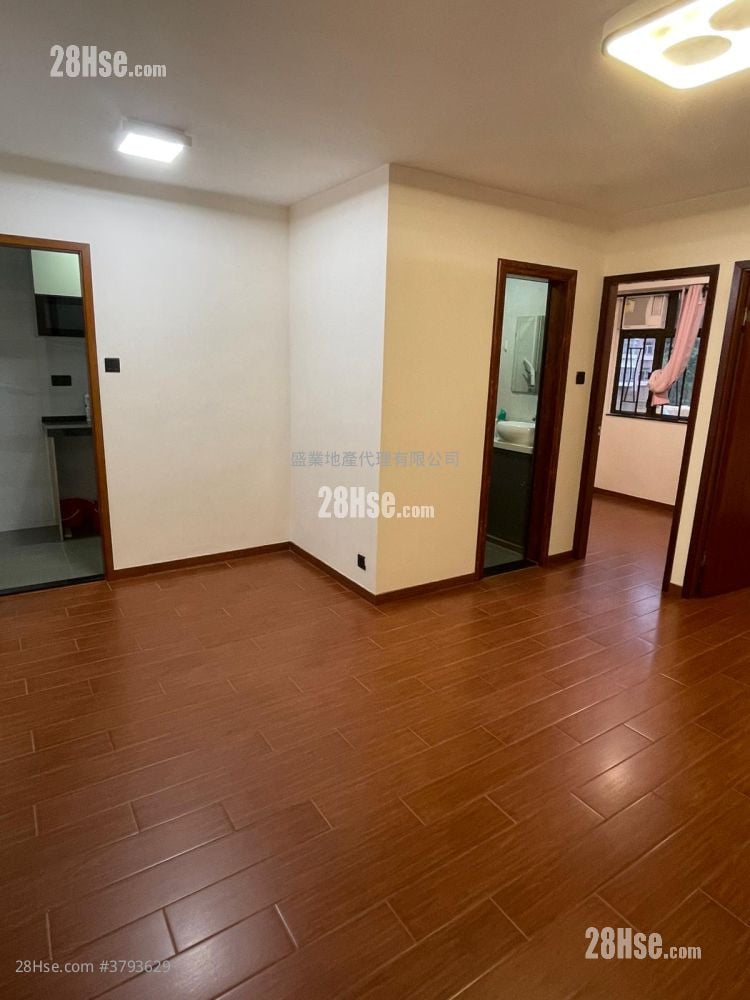 荃湾中心 租盘 2 房 , 1 浴室 377 平方尺