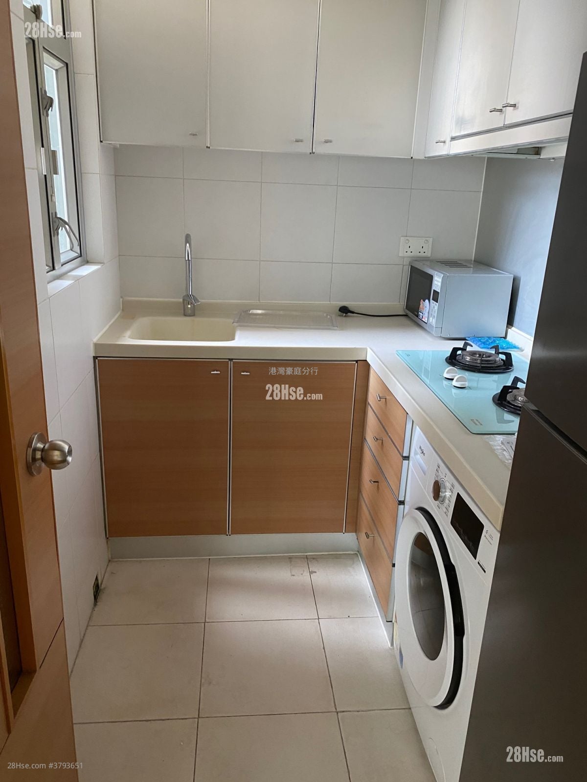 Metro Harbour View Sell 2 Bedrooms , 1 Bathroom 415 ft²