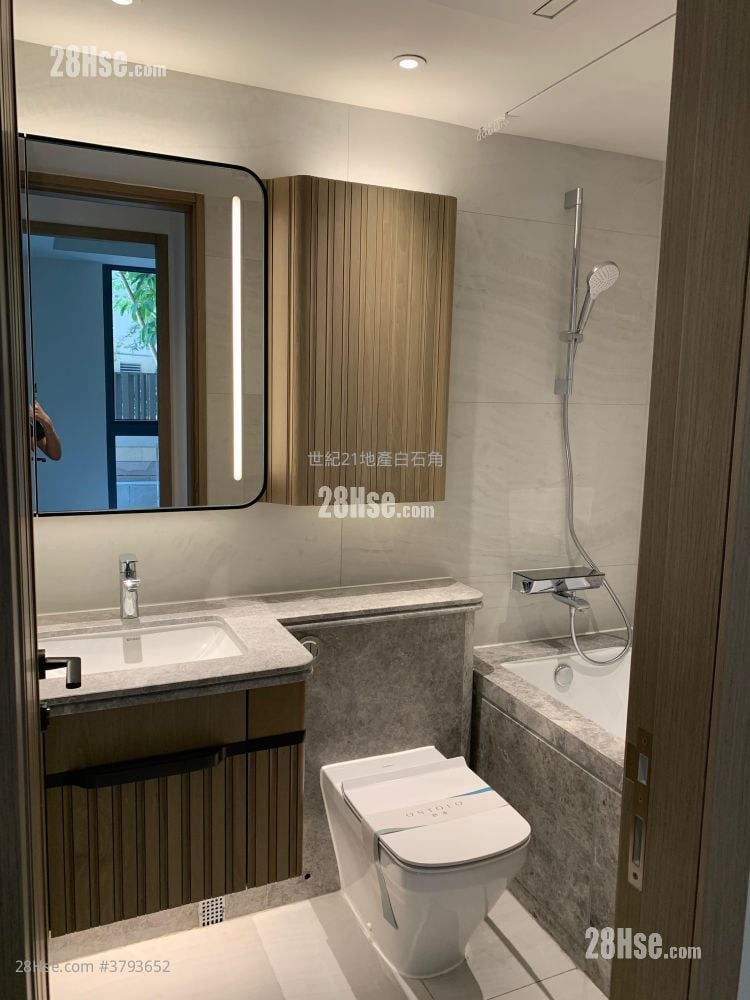 Ontolo Sell 2 Bedrooms , 2 Bathrooms 545 ft²