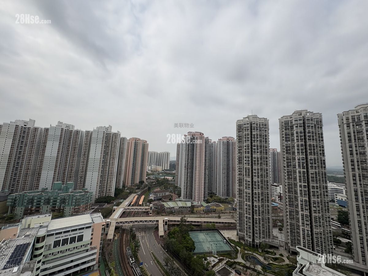 View: Yoho West Sell 2 Bedrooms , 1 Bathroom 433 ft²