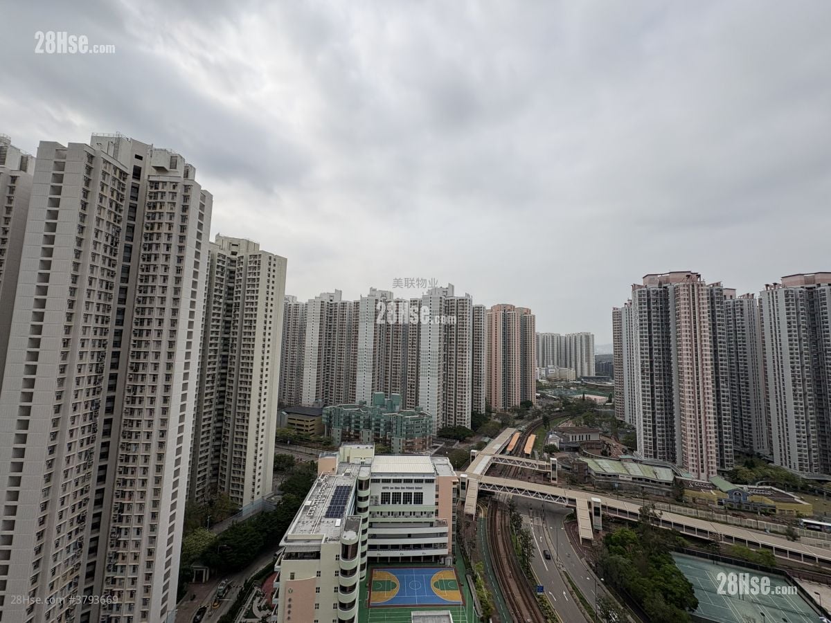 View: Yoho West Sell 2 Bedrooms , 1 Bathroom 433 ft²