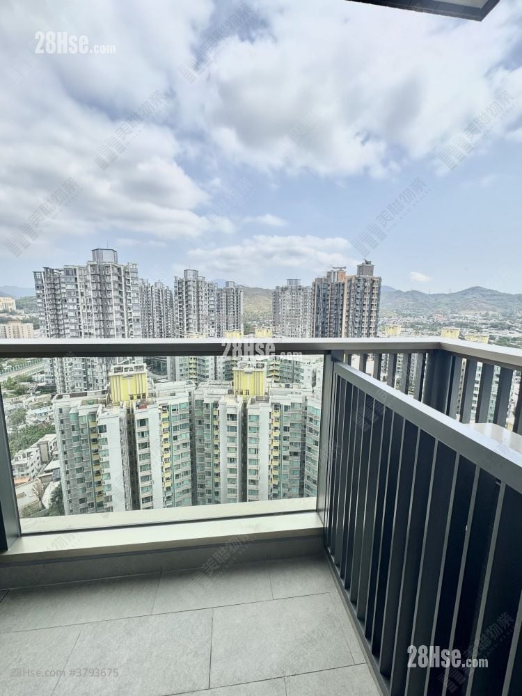 balcony: Hava Sell 1 Bedroom , 1 Bathroom 285 ft²