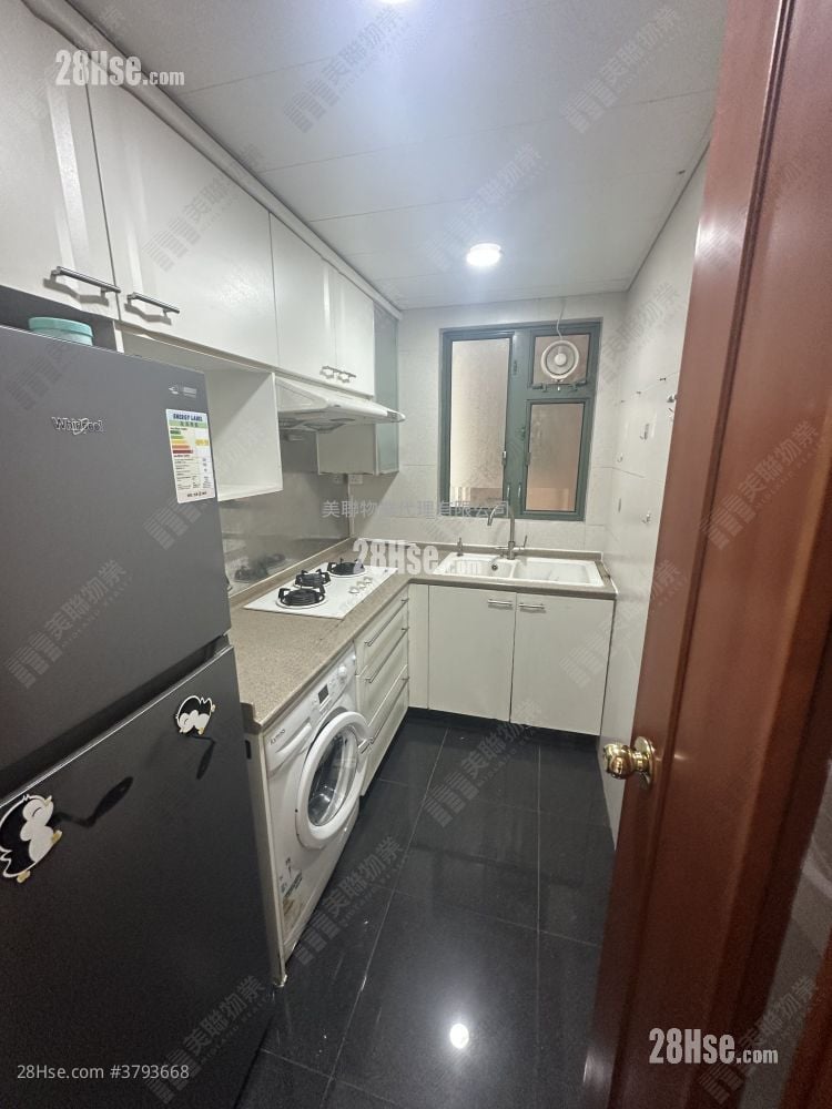 Residence Oasis Sell 2 Bedrooms , 1 Bathroom 490 ft²