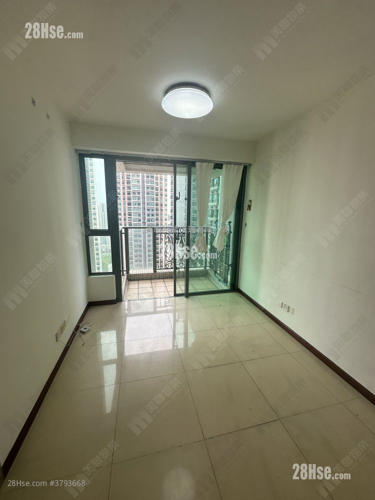 Residence Oasis Sell 2 Bedrooms , 1 Bathroom 490 ft²