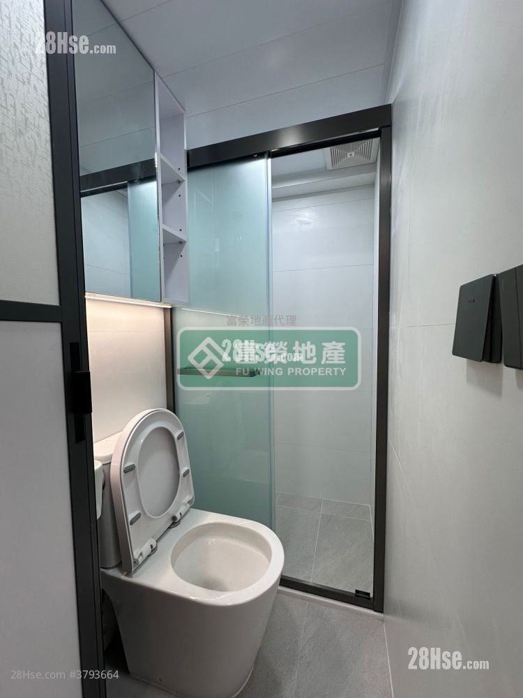 四海大厦 租盘 1 房 , 1 浴室 180 平方尺