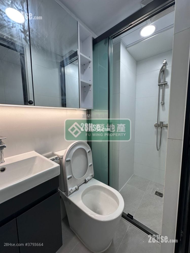 四海大厦 租盘 1 房 , 1 浴室 180 平方尺