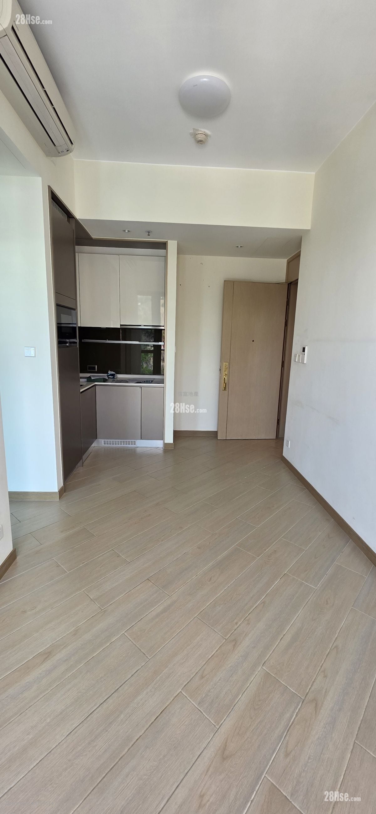 Madison Park Sell 2 Bedrooms , 1 Bathroom 438 ft²