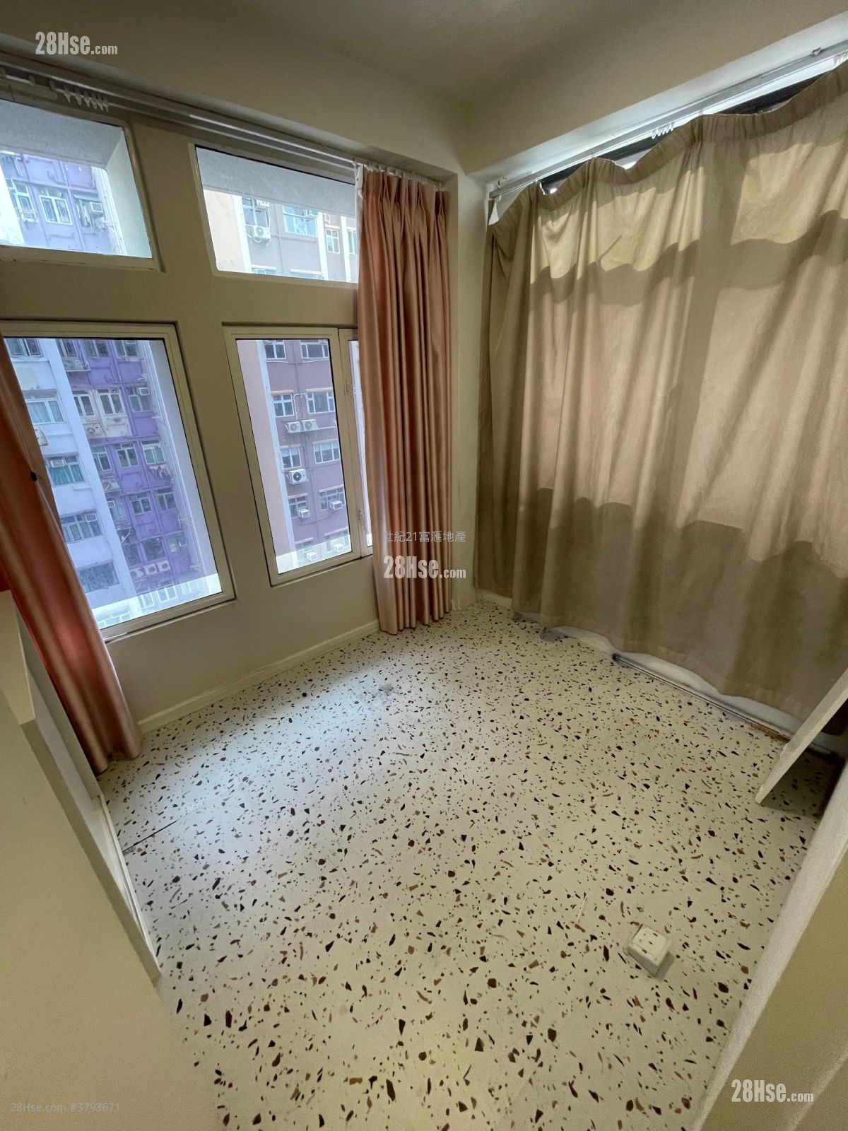 太兴商业大厦 租盘 5+ 房