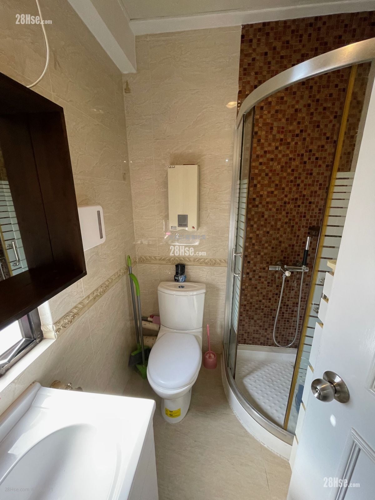 太兴商业大厦 租盘 5+ 房