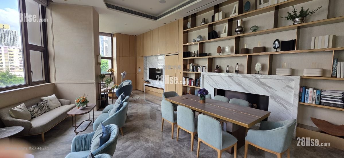 Madison Park Sell 2 Bedrooms , 1 Bathroom 438 ft²