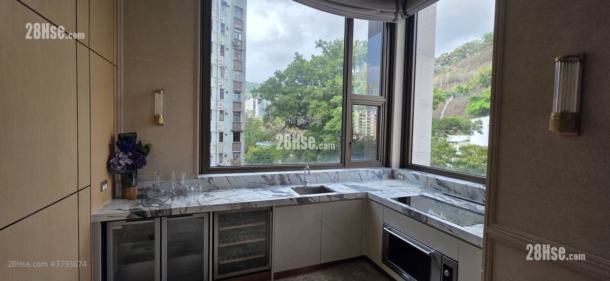 Madison Park Sell 2 Bedrooms , 1 Bathroom 438 ft²