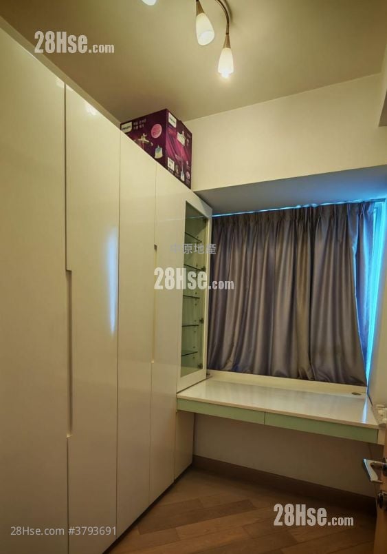 睡房 1: 原筑 租盘 484 平方尺