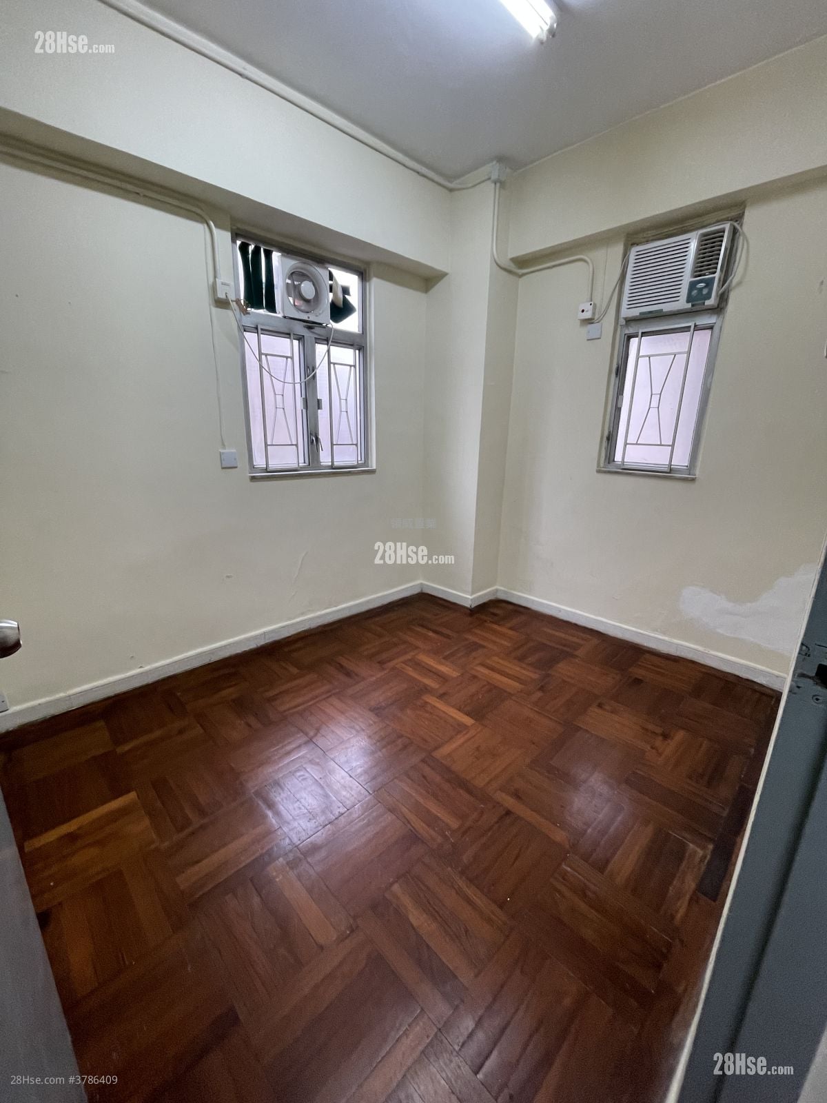 福安大厦 租盘 2 房 , 1 浴室 319 平方尺