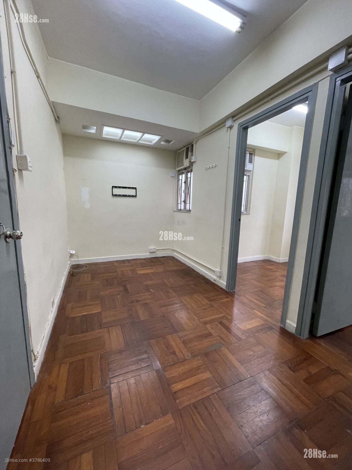 福安大厦 租盘 2 房 , 1 浴室 319 平方尺