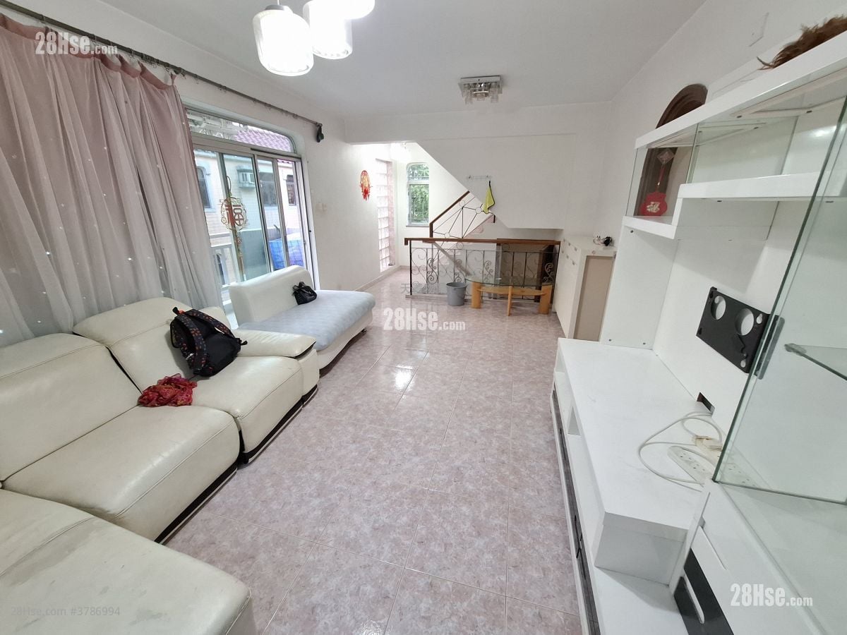 桃园围 售盘 3 房 , 2 浴室 700 平方尺