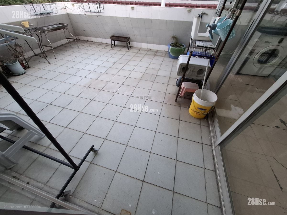 桃园围 售盘 3 房 , 2 浴室 700 平方尺