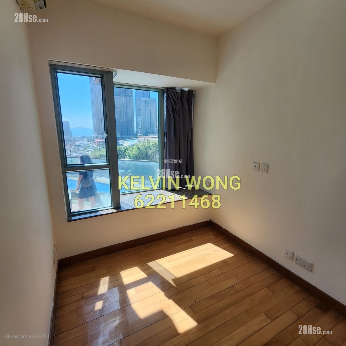 The Victoria Towers Sell 2 Bedrooms , 1 Bathroom 457 ft²