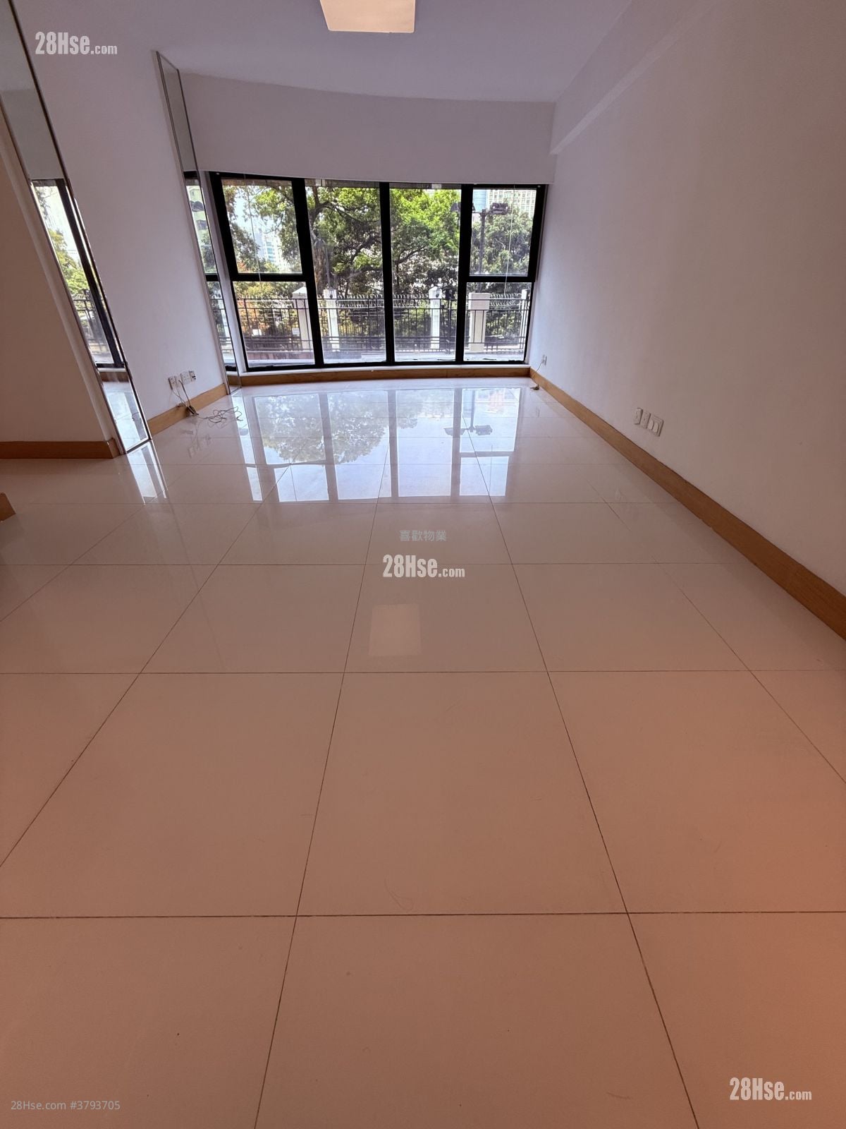 Parc Regal Rental 3 Bedrooms , 2 Bathrooms 789 ft²