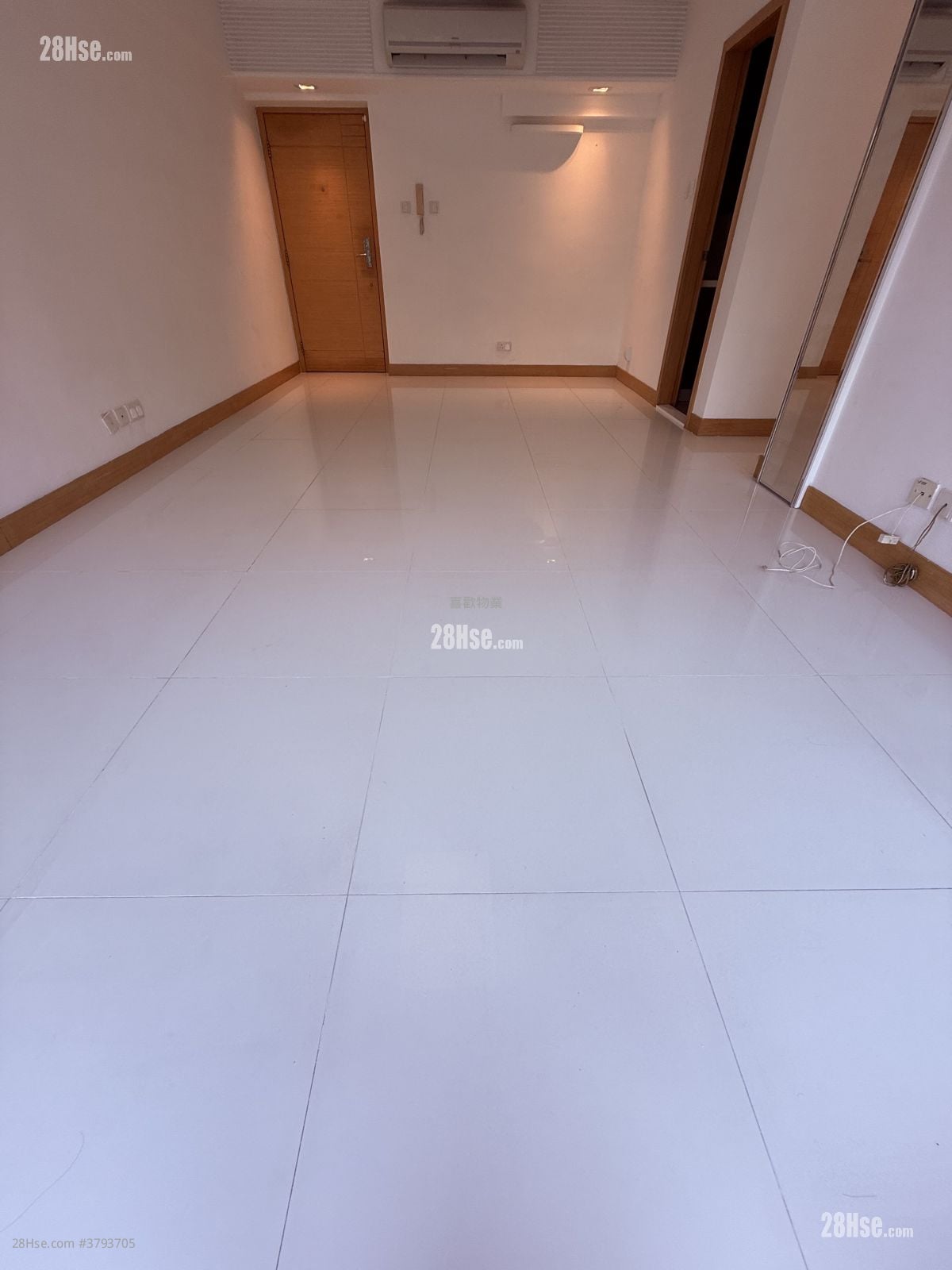 Parc Regal Rental 3 Bedrooms , 2 Bathrooms 789 ft²