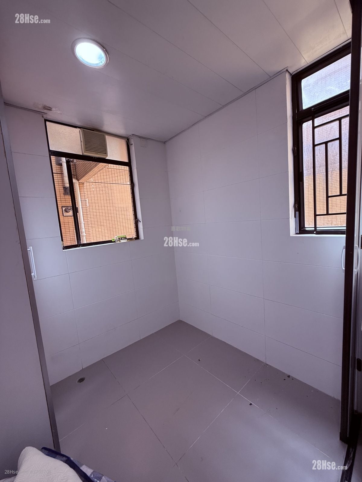 Parc Regal Rental 3 Bedrooms , 2 Bathrooms 789 ft²